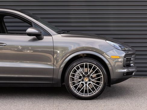 Certified 2023 Porsche Cayenne Coupe AWD/4WD image 9