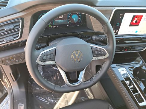 New 2026 Volkswagen Atlas SE AWD/4WD image 17