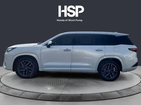 Used 2024 Lexus TX 350 AWD w/ Captains Chair Package image 2