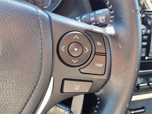 Used 2017 Toyota Corolla iM image 14