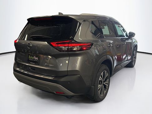 Used 2021 Nissan Rogue SV w/ Premium Package AWD/4WD image 9