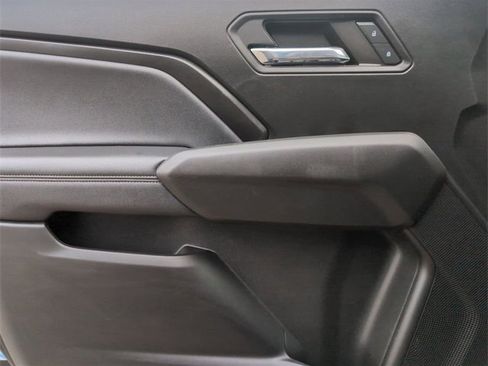 Used 2024 Chevrolet Colorado LT image 21