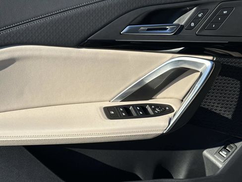 Used 2025 BMW X2 xDrive28i image 27