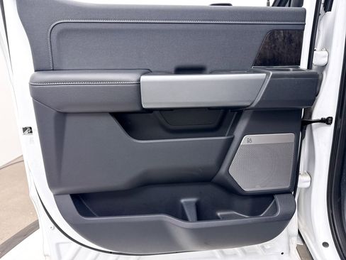 Used 2024 Ford F250 Lariat image 28