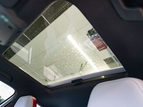 Used 2022 Volkswagen GTI SE image 21