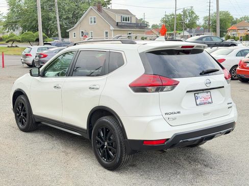 Used 2018 Nissan Rogue SV AWD/4WD image 6