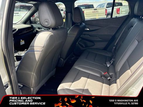 Certified 2025 Buick Envista Sport Touring w/ Convenience I Package FWD image 9