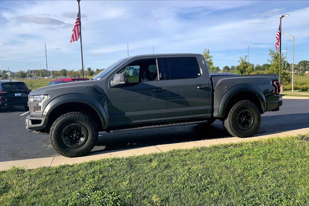 Used 2018 Ford F150 Raptor w/ Equipment Group 802A Luxury AWD/4WD image 12