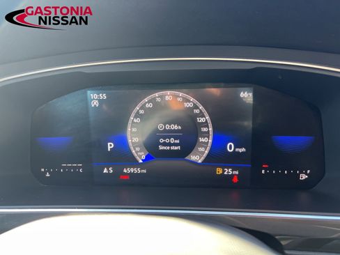 Used 2023 Volkswagen Tiguan SE image 47