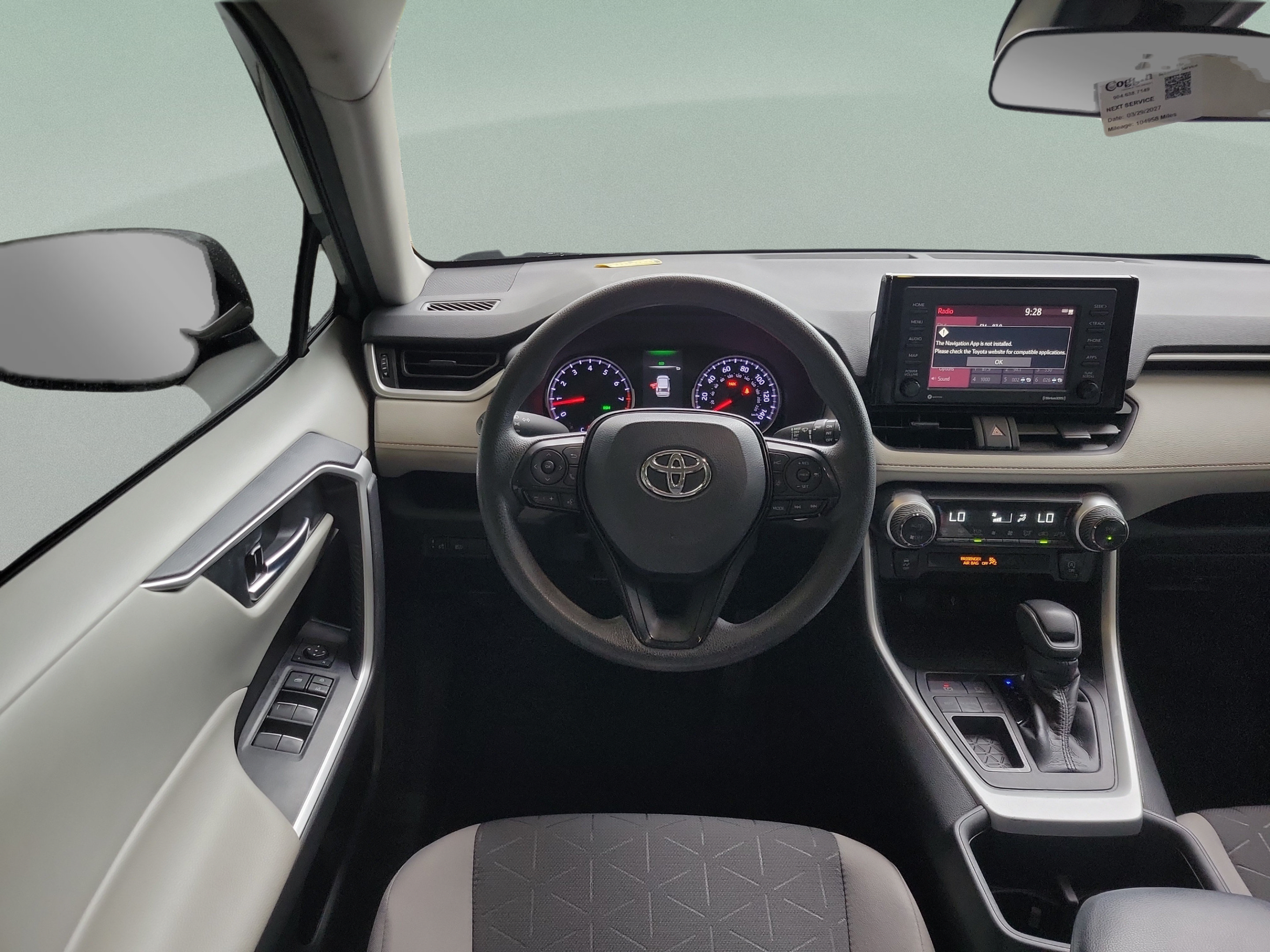 Used 2022 Toyota RAV4 XLE FWD image 18