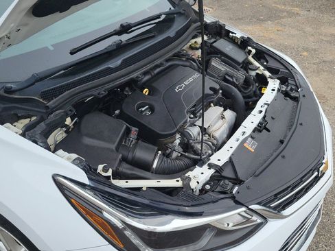 Used 2017 Chevrolet Cruze LT FWD image 34