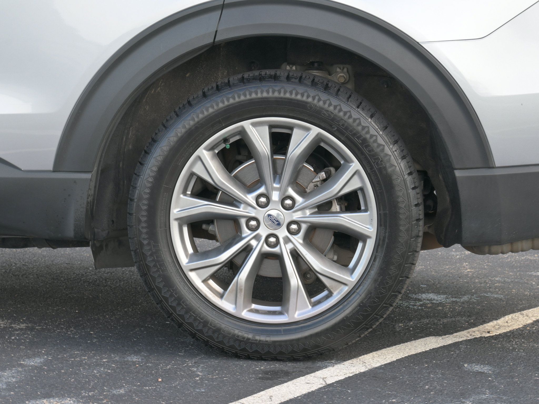 Used 2022 Ford Explorer Limited AWD/4WD image 39