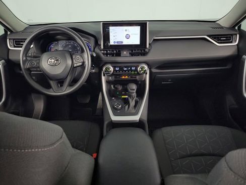 Used 2025 Toyota RAV4 XLE image 25