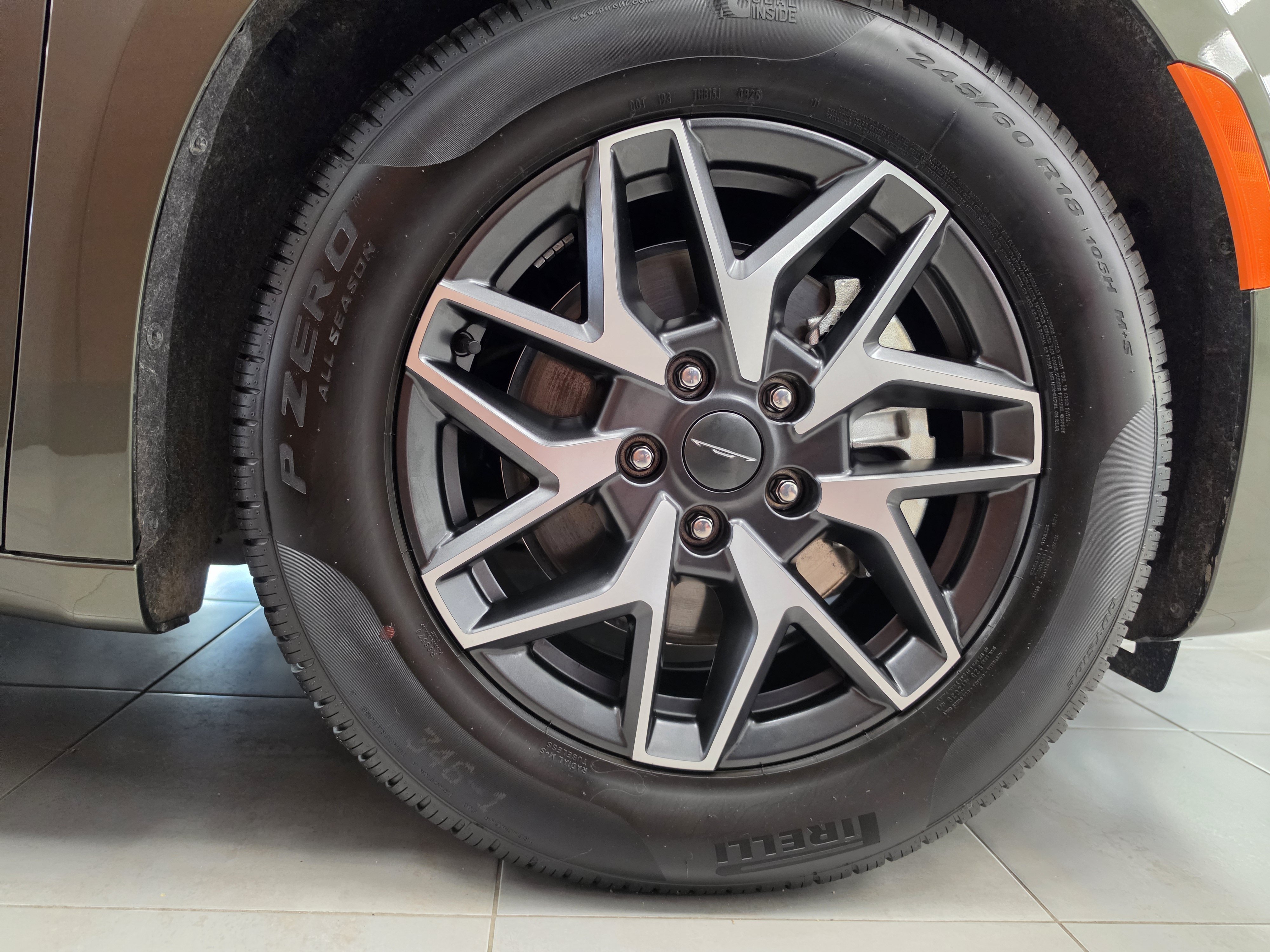 New 2027 Chrysler Pacifica Limited FWD image 7