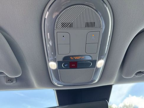 Used 2025 Hyundai Ioniq 5 SEL AWD/4WD image 19