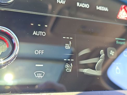 New 2026 Genesis GV80 2.5T Advanced image 19