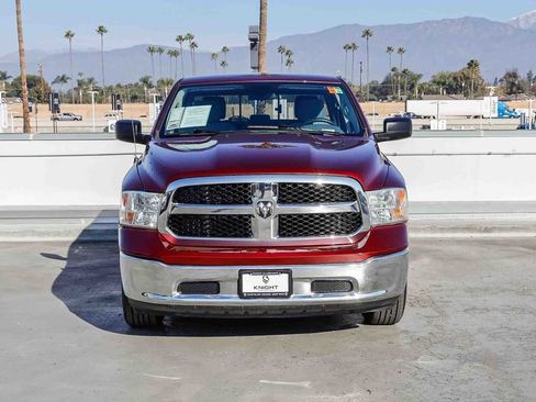 Used 2019 RAM 1500 Classic SLT image 3