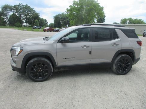 New 2026 GMC Terrain Elevation w/ Elevation Premium Package AWD/4WD image 7