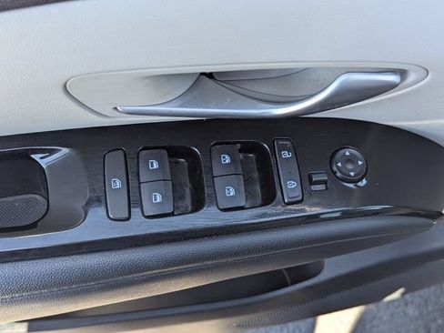 Used 2023 Hyundai Tucson Limited AWD/4WD image 19