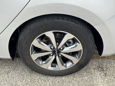 Certified 2023 Kia Rio S w/ Technology Package image 19