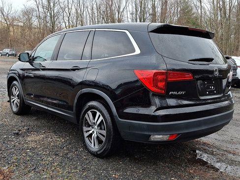 Used 2017 Honda Pilot EX-L image 4