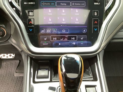 Used 2022 Subaru Outback Wilderness w/ Wilderness Package image 29