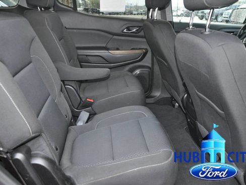 Used 2023 GMC Acadia SLE w/ Driver Convenience Package image 14