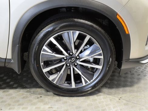 Used 2026 INFINITI QX60 Luxe w/ Family Package AWD/4WD image 38