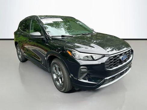 Used 2023 Ford Escape ST-Line AWD/4WD image 3