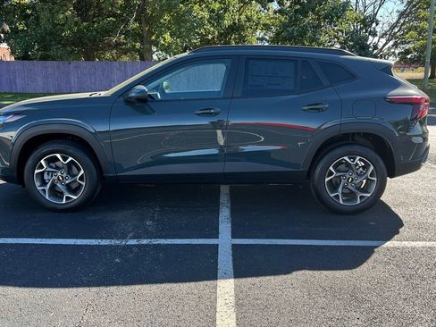New 2025 Chevrolet Trax LT w/ LT Convenience Package image 4