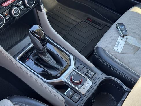 Used 2022 Subaru Forester Limited image 32