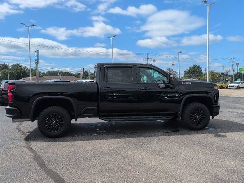 Used 2023 Chevrolet Silverado 2500 LTZ w/ LTZ Plus Package AWD/4WD image 10