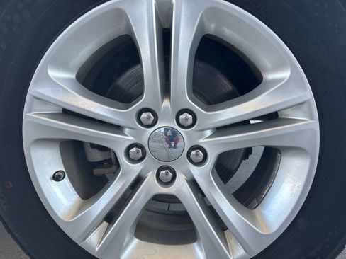 Used 2023 Dodge Charger SXT image 5