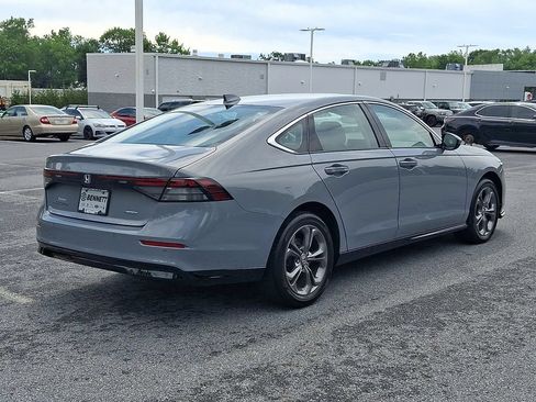 Used 2023 Honda Accord EX-L image 4