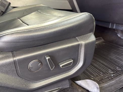 Used 2018 Ford F150 Raptor w/ Equipment Group 802A Luxury image 25