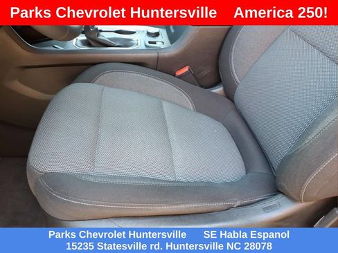 Certified 2022 Chevrolet Traverse LT FWD image 17