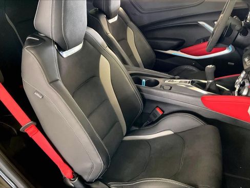 Used 2024 Chevrolet Camaro SS RWD image 8