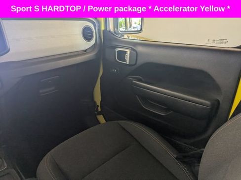 Used 2024 Jeep Wrangler Unlimited Sport AWD/4WD image 17