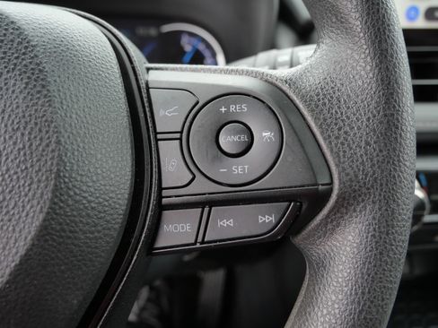 Certified 2025 Toyota RAV4 XLE image 29