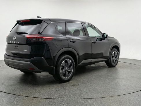 Used 2025 Nissan Rogue SV AWD/4WD image 9
