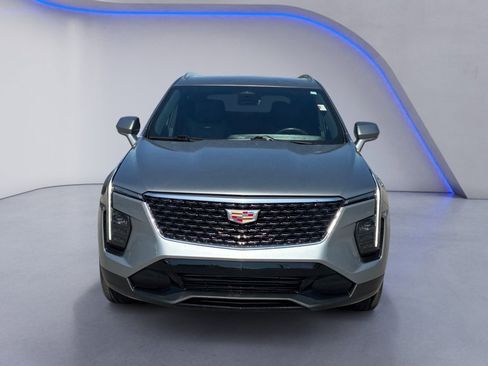 Used 2024 Cadillac XT4 Premium Luxury FWD image 12