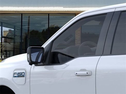 New 2025 Ford F150 Lightning Flash image 20