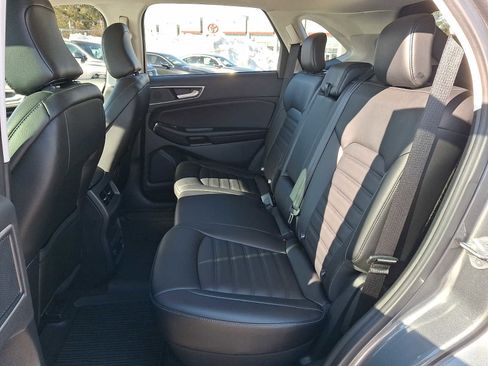 Used 2022 Ford Edge SEL w/ Convenience Package image 8