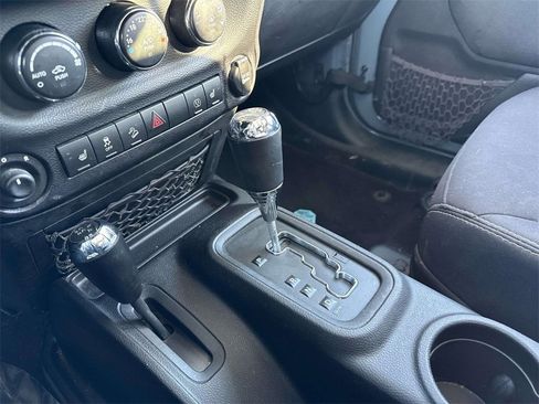 Used 2014 Jeep Wrangler Unlimited Sahara w/ Dual Top Group image 19