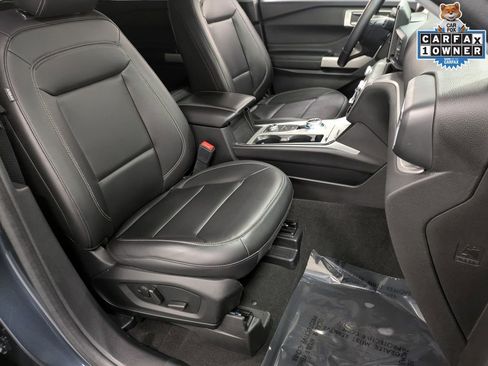 Used 2023 Ford Explorer XLT w/ Equipment Group 202A image 30