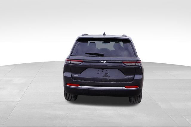 New 2026 Jeep Grand Cherokee Limited w/ Luxury Tech Group II AWD/4WD image 4