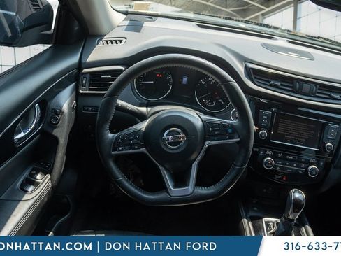 Used 2019 Nissan Rogue SL FWD image 5