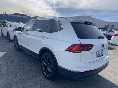 Used 2022 Volkswagen Tiguan SE image 7