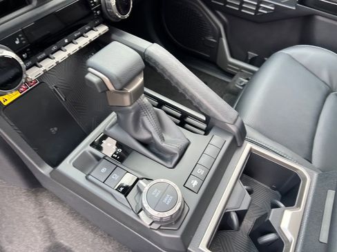 New 2026 Toyota 4Runner Limited image 26