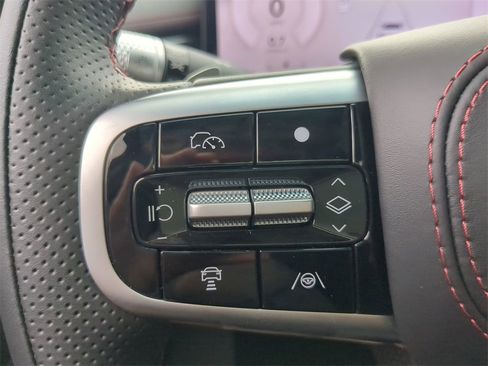 Used 2025 Genesis G80 2.5T Sport Prestige image 25